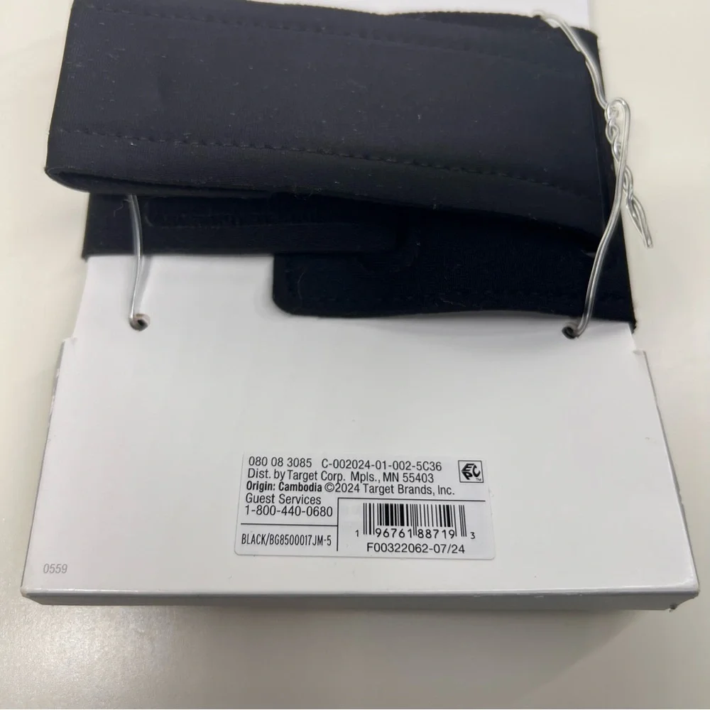 NWT heyday™ Black Running Phone Armband